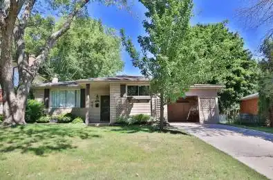 904 Ellesmere Avenue Peterborough North Ontario K9H 7A7