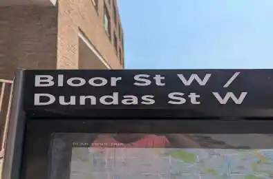 2222 Dundas Street Unit# 202 Toronto W01 Ontario M6R 1X3