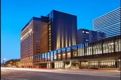 2 Avenue Road Unit# 1603 Toronto C02 Ontario M5R 0C6