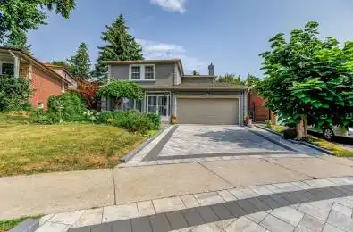 130 Briarscross Boulevard Toronto E07 Ontario M1S 3K5