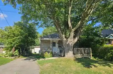 87 Third Street Toronto W06 Ontario M8V 2Y1