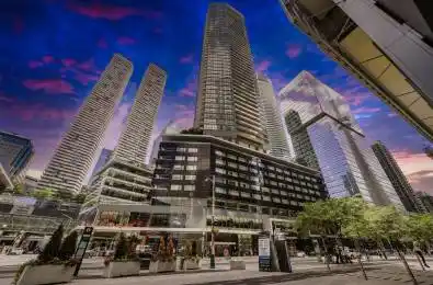 55 Bremner Boulevard Unit# 1506 Toronto C01 Ontario M5J 0A6