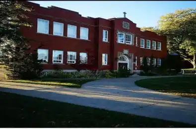 202 Simcoe Street Unit# Upper Oshawa Ontario L1G 4S9