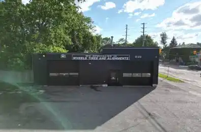 1049 Merivale Road Carlington - Central Park Ontario K1Z 6A9