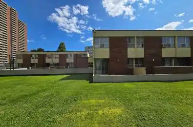 10 Crescent Town Road Unit# 304 Toronto E03 Ontario M4C 5L3