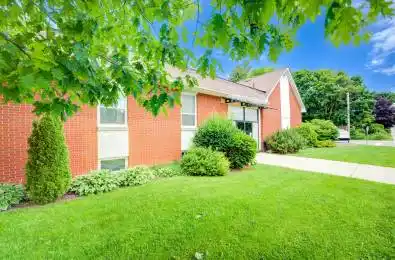 211 Birmingham Street Wellington North Ontario N0G 2L1