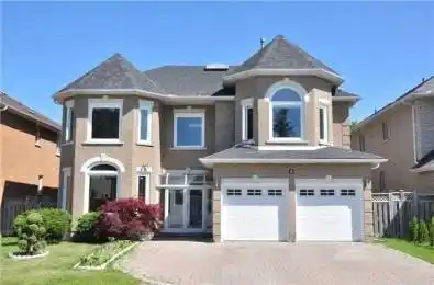 8 Pathlane Road Richmond Hill Ontario L4B 4A5