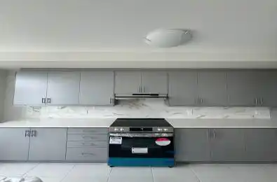 103 Mumbai Drive Markham Ontario L3S 3K5