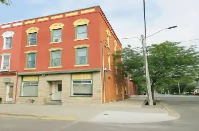 27 Market Square Greater Napanee Ontario K7R 1J4