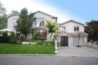 250 Betty Ann Drive Toronto C07 Ontario M2R 1A7