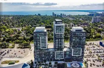 2093 Fairview Street Burlington Ontario L7R 0E6