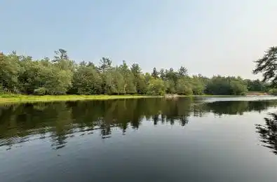 206I Kehoe Lane Tweed Ontario K0K 3J0