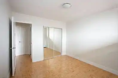 666 Spadina Avenue Unit# 709 Toronto C01 Ontario M5S 2H8