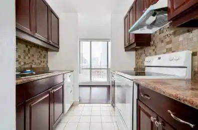 86 Gerrard Street Unit# 14E Toronto C08 Ontario M5B 2J1