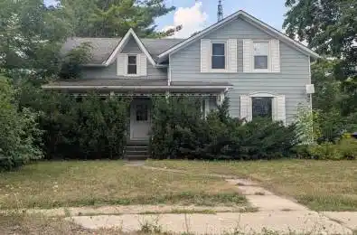 431 Coombs Street North Huron Ontario N0M 1H0