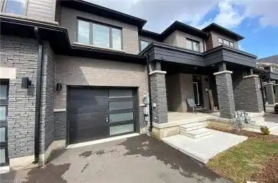 8317 Mulberry Drive Unit# 8 Niagara Falls Ontario L2H 3S9