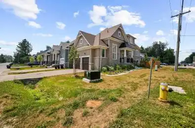 3205 Mosley Street Wasaga Beach Ontario L9Z 1V4