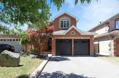 32 Bloom Crescent Barrie Ontario L4N 0S8