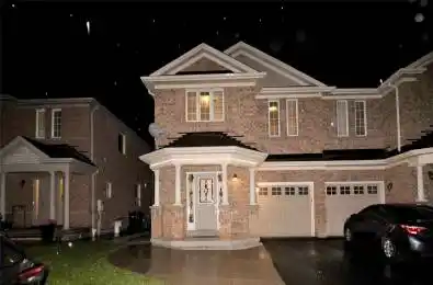 43 Bushmill Circle Unit# Upper Brampton Ontario L7A 0K8