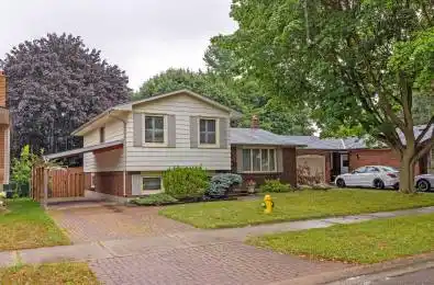 17 Winding Way Crescent London North Ontario N6G 3E8