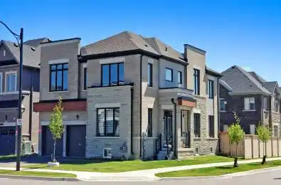 4 Zimmerman Gardens Hamilton Ontario L8B 1Y9