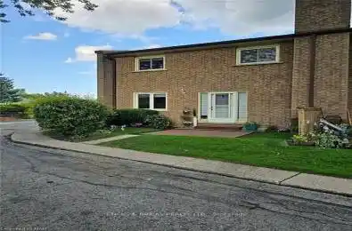 6044 Swayze Drive Unit# 30 Niagara Falls Ontario L2J 4G9