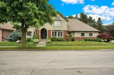 7103 BURBANK Crescent Niagara Falls Ontario L2J 4E7