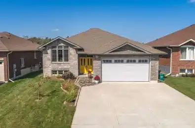 56 McIntosh Crescent Quinte West Ontario K8V 0G1