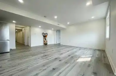 37 Ben Sinclair Avenue Unit# Basement East Gwillimbury Ontario L9N 0S3