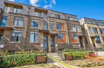 56 Hooyo Terrace Toronto C04 Ontario M6A 0G1