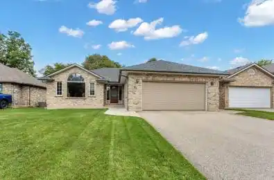 53 Woodland Crescent Tillsonburg Ontario N4G 4G6