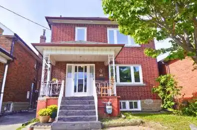 28 Bowie Avenue Toronto W04 Ontario M6E 2P1