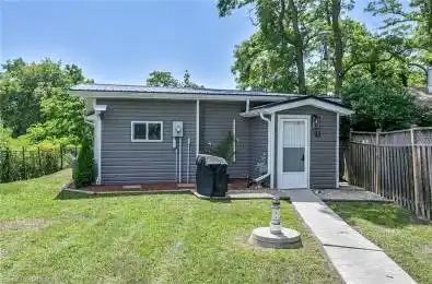 33 Dover Street Haldimand Ontario N1A 2W6