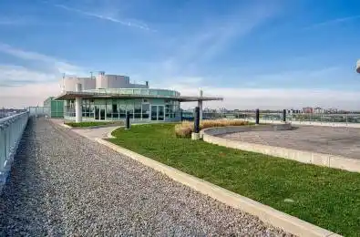 60 Fairfax Crescent Unit# 326 Toronto E04 Ontario M1L 0E1