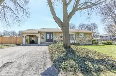 72 TOULON Crescent London East Ontario N5V 1J5