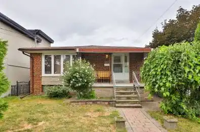 35 Beckett Avenue Toronto W04 Ontario M6L 2B3