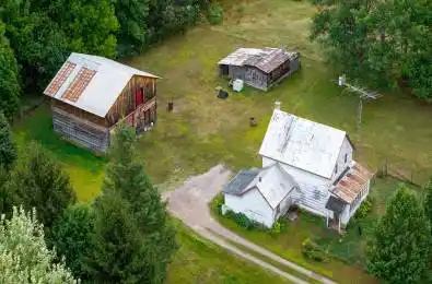 718 Crooked Rapids Road North Algona Wilberforce Ontario K0J 1T0