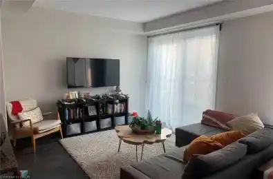 13 Pelican Lane Hamilton Ontario L8K 0A4