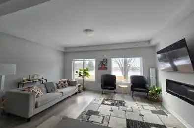 124 COMPASS Trail Unit# 21 Cambridge Ontario N3E 0E3