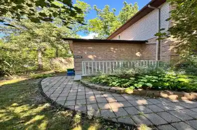 26 Brookland Avenue Unit# 26A Aurora Ontario L4G 3Y4