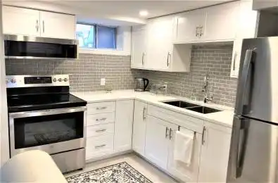 1 Wincrest Drive Toronto E09 Ontario M1P 4J3