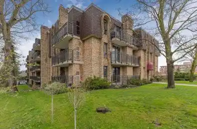 15390 Yonge Street Unit# 104 Aurora Ontario L4G 1N8
