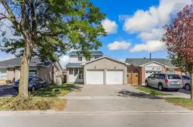 136 Goldhawk Trail Toronto E07 Ontario M1V 1W5