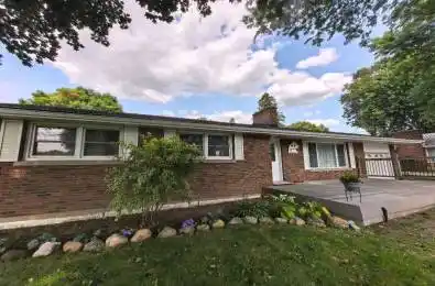 66 May Ave May Avenue East Gwillimbury Ontario L0G 1V0