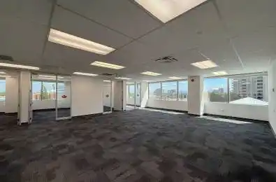 30 Eglinton Avenue Street Unit# 306 Mississauga Ontario L5R 3E7