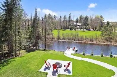 8 Knowles Crescent Seguin Ontario P0C 1J0