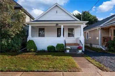 98 PLEASANT Avenue St. Catharines Ontario L2R 1Y1