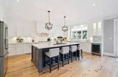28 Burwood Road Toronto W08 Ontario M9B 2W5