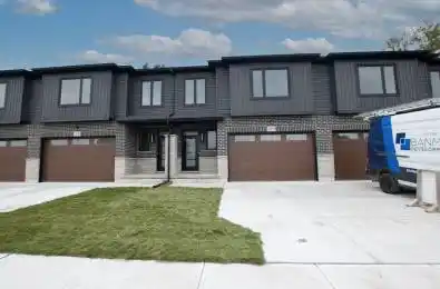 573 REGENT Street Strathroy-Caradoc Ontario N0L 1W0