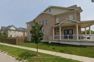 2 Herefordshire Crescent Newmarket Ontario L9N 0B4